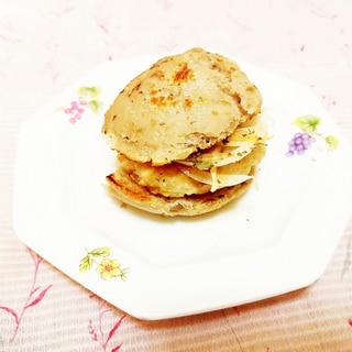 食パンで♪玉葱とつくねのハンバーガー